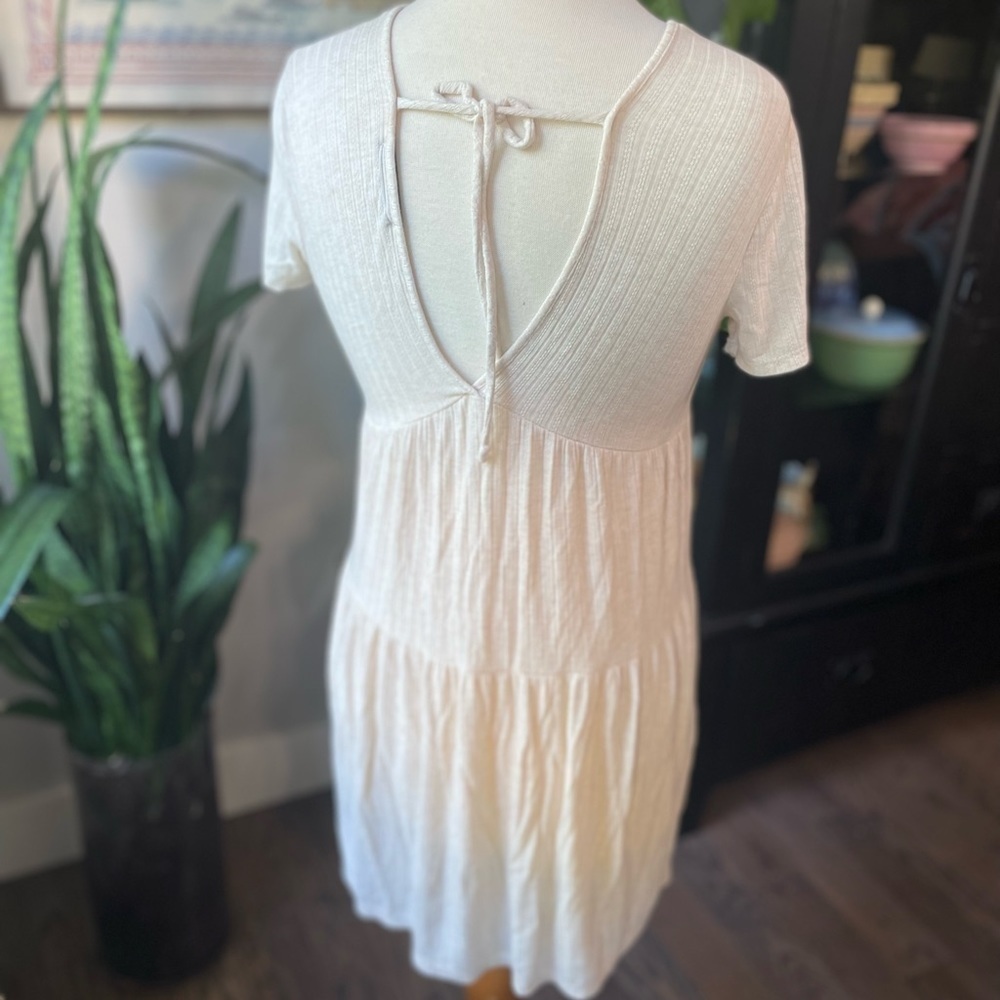 Cute!! Slip on Dress or Coverup - Picture 3 of 4